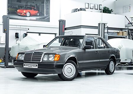 Mercedes-Benz E 200 200D I Neuwagenzustand I H-Zulassung I BRD