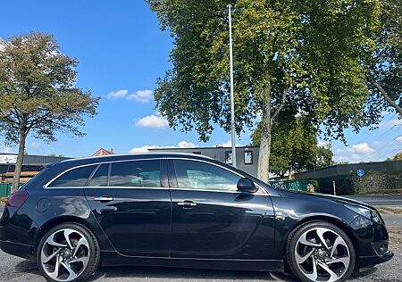 Opel Insignia A Sports Tourer°4x4°OPC-Line°Pano°20Alu
