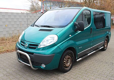 Nissan Primastar Kombi L1H1 2.7t/AHK/6-Sitzer