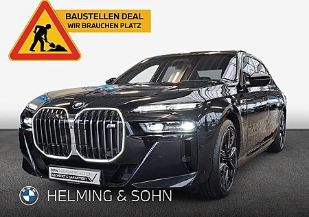 BMW M760e xDrive Limousine B&W Surround Massage AHK