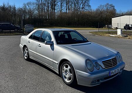 Mercedes-Benz E 220 CDI AVANTGARDE TÜV Neu 03/27