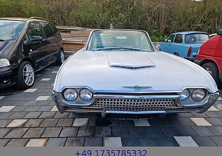 Ford Thunderbird Coupe / 6400 cm3 /242 KW / V8