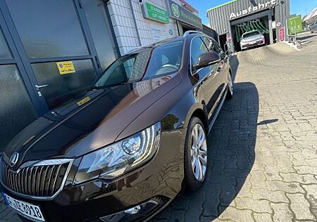 Skoda Superb 2.0 TDI 125kW Green tec Ambition Comb...