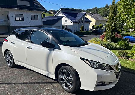 Nissan Leaf 150 PS 40KWH -