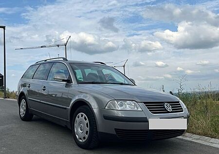 VW Passat Variant Volkswagen 1.6 mit AHK