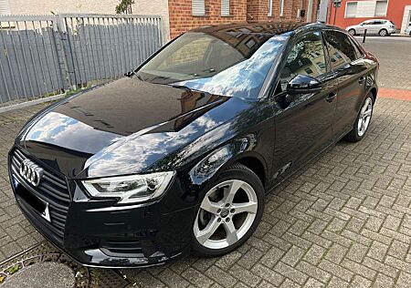 Audi A3 35 TFSI Limousine Sport