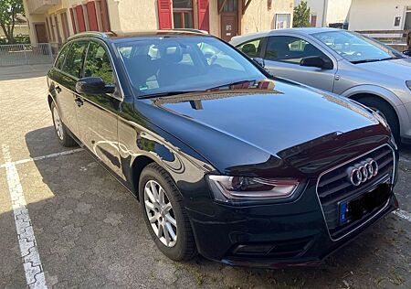 Audi A4 2.0 TDI 110kW Attraktion Avant