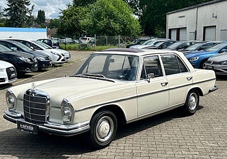 Mercedes-Benz 250 250S ///Restauriert///Scheckheft///Dokumente