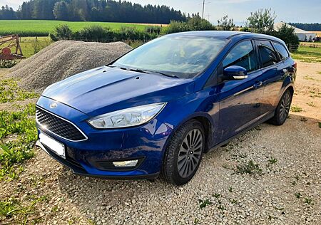 Ford Focus 1,0 EcoBoost mit Winterpaket, Design Paket