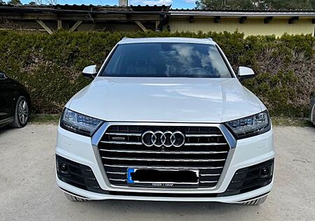 Audi Q7 gebraucht kaufen Audi Q7 3.0 TDI quattro tiptronic - 3xSLine