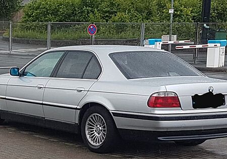 BMW 728i LPG