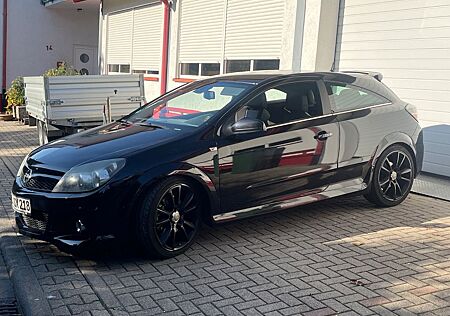 Opel Astra h GTC OPC