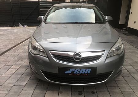 Opel Astra 1.6 EURO 5/KLIMAAUTOMATIK/TEMPOMAT