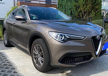 Alfa Romeo Stelvio 2.0 Turbo 16V 206kW First Edition AT...