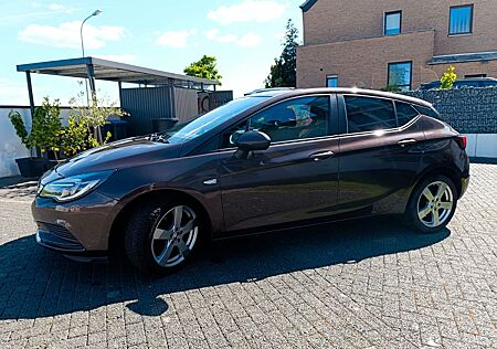 Opel Astra 1.6 Diesel 110 PS Sitzheizung TÜV neu