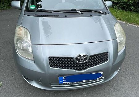 Toyota Yaris 1,0-l-VVT-i -