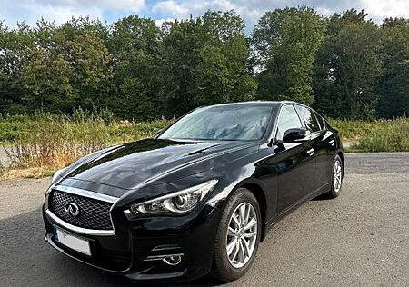 Infiniti Q50 3.0t , RWD , Twin Turbo