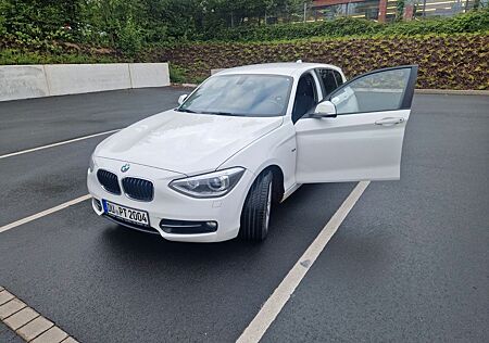 BMW 116i Sport Line Sport Line
