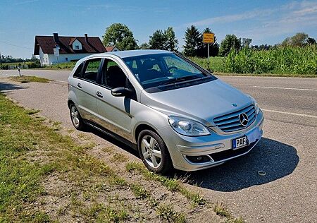 Mercedes-Benz B 170 -
