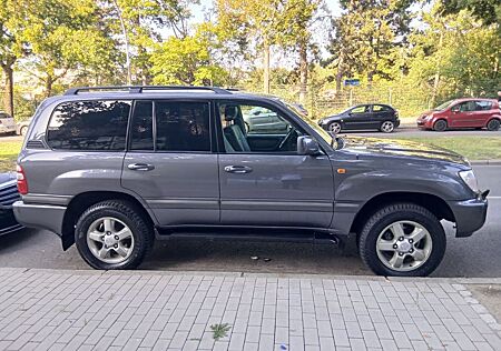 Toyota Land Cruiser 4,2 Turbodiesel Executive Autom...