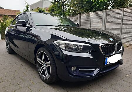 BMW 218d Coupé Sport Line Leder AHK