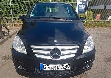 Mercedes-Benz B 180 , 8 Fach, Klima. Elektro Fenster.TÜV