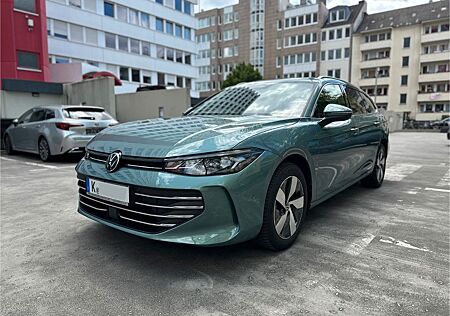 VW Passat Volkswagen 1.5 eTSI OPF DSG