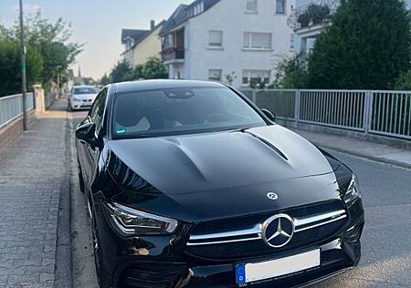 Mercedes-Benz CLA 35 AMG Mercedes-AMG CLA 35 4MATIC DCT Me...