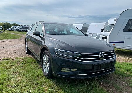 VW Passat Variant Volkswagen 2,0 TDI / LED/ Elegance