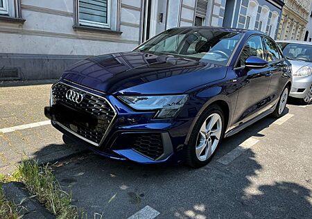 Audi A3 35 TDI S tronic Limousine -