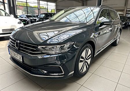 VW Passat Variant Volkswagen GTE Hybrid Autom. AHK Navi SHZ
