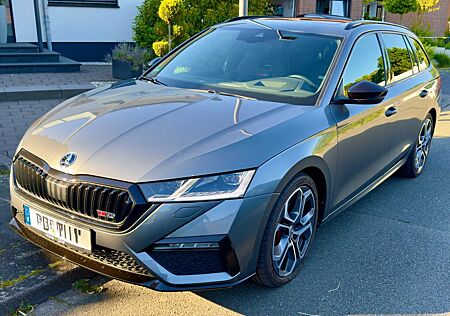 Skoda Octavia Combi RS 2.0 TSI DSG PANO|ACC|DCC|HUD