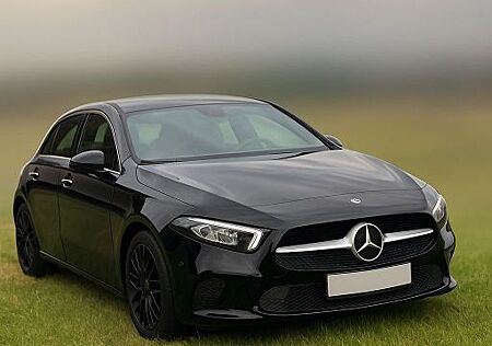 Mercedes-Benz A 200 d 4MATIC DCT -