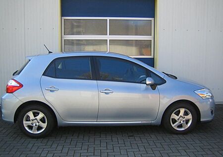 Toyota Auris Hybrid Life 1,8-l-VVT-i