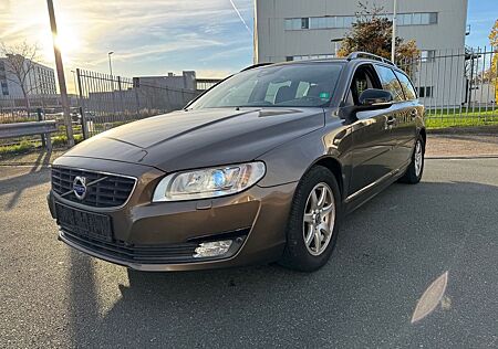 Volvo V70 Kombi 2.0l Linje Svart Leder AHK Navi 03/27