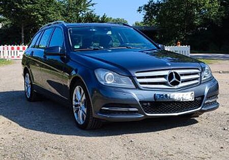 Mercedes-Benz C 220 CDI 4MATIC T Autom. -