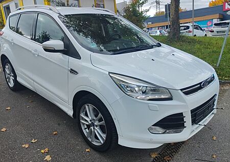 Ford Kuga Individual AUTOMATIK 4X4