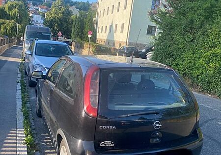 Opel Corsa 1.2 -