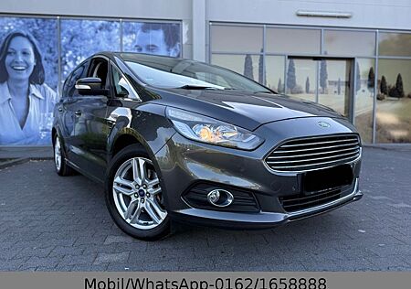 Ford S-Max Titanium Navi 1Hand