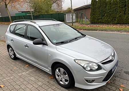 Hyundai i30 1.4 Scheckheft 2.Hand TÜV NEU