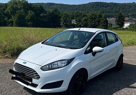 Ford Fiesta 1,25 60kW HINGUCKER*Zahnriemen*TÜV*KLIMA