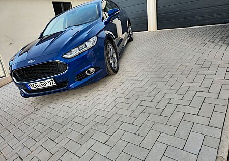 Ford Mondeo 2,0 EcoBoost 176kW Titanium Automatik...