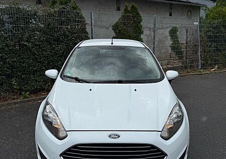 Ford Fiesta 1,25/TÜV Neue/1 Hand/Reifen Neue/Seh