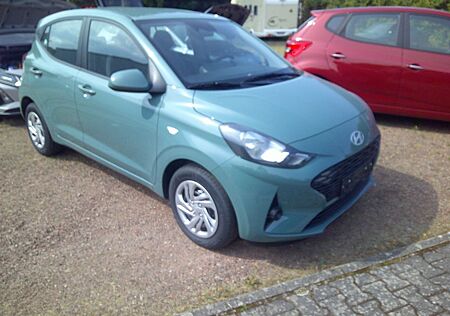 Hyundai i10 AT*Navi*PDC*Cam*Klima*