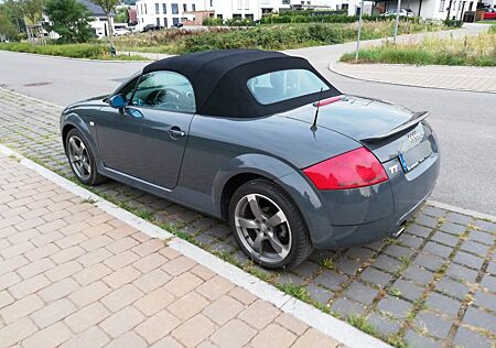 Audi TT Roadster 1.8T 132 kW -
