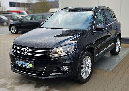 VW Tiguan Volkswagen 1,4 TSI Sport&Style Navi PDC SHZ AHK