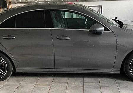 Mercedes-Benz CLA 220 DCT - AMG Line + viel Sonderausstattung