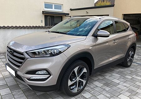 Hyundai Tucson 1.6 Turbo Navi Leder AHK Garantie 6/2025