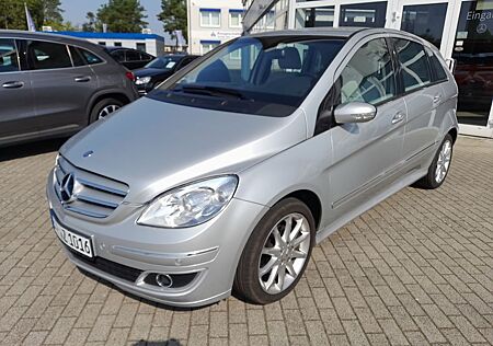 Mercedes-Benz B 200 Automatik PDC+Tempomat+Klima+Sport Paket