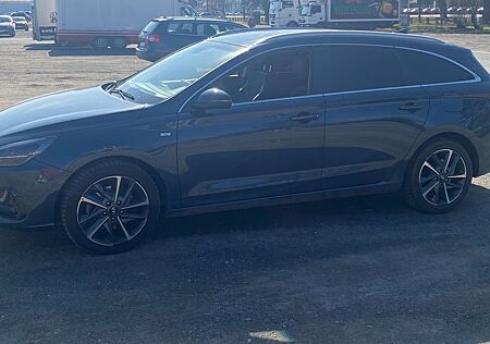 Hyundai i30 1.5 T-GDI 48V-Hybrid Premium Garantie